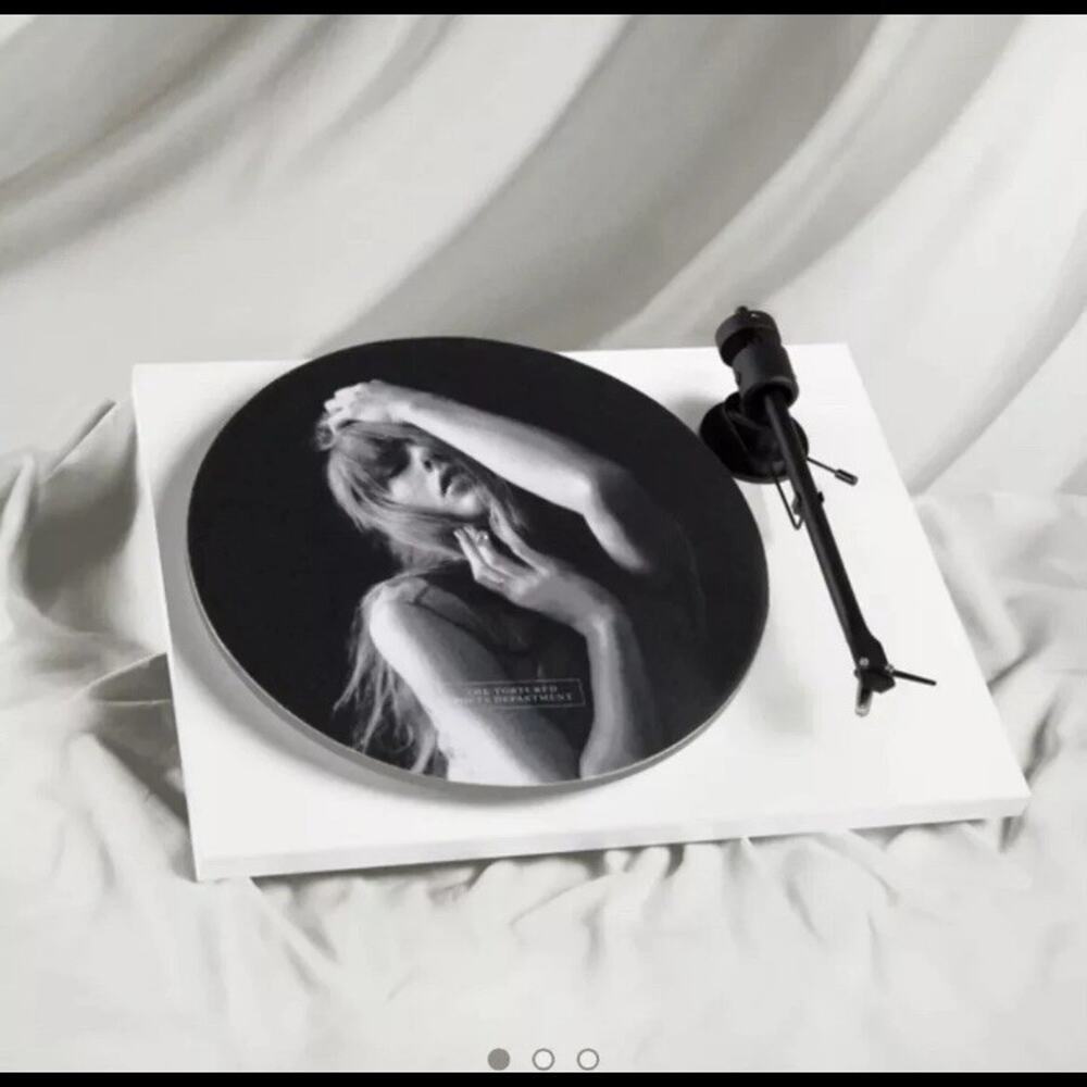 Taylor Swift Tortured Poets Department TTPD Slip Mat II Black dog ANTHOLOGY